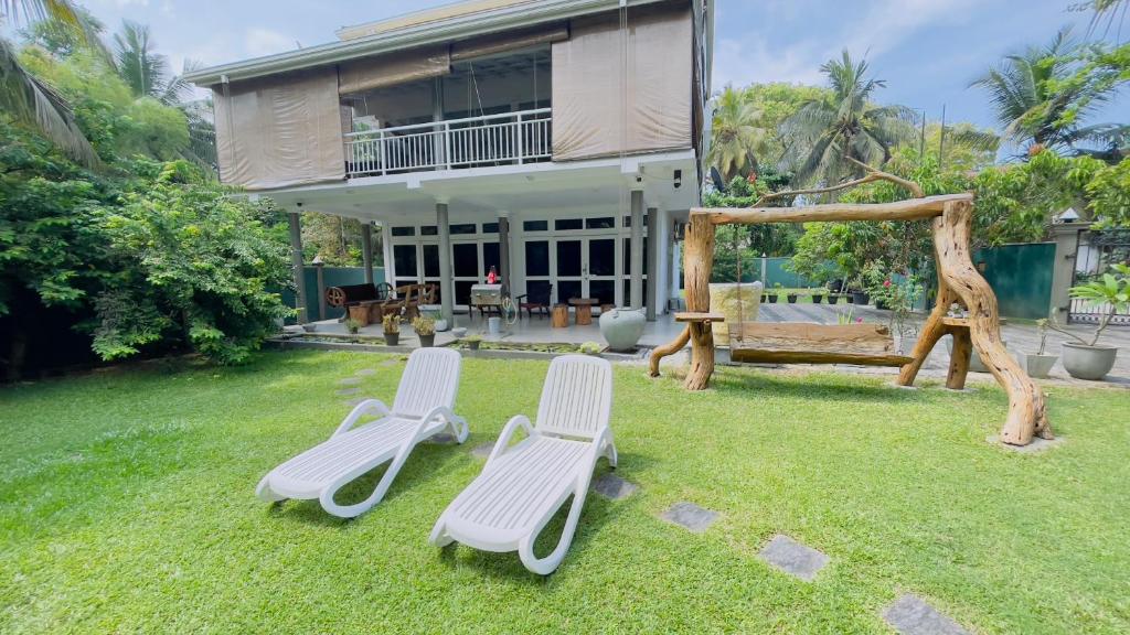 Villa Cork tropical guest house exterior
